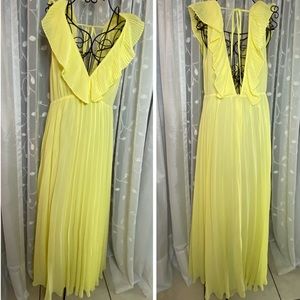 Brand new yellow Zara dress size small